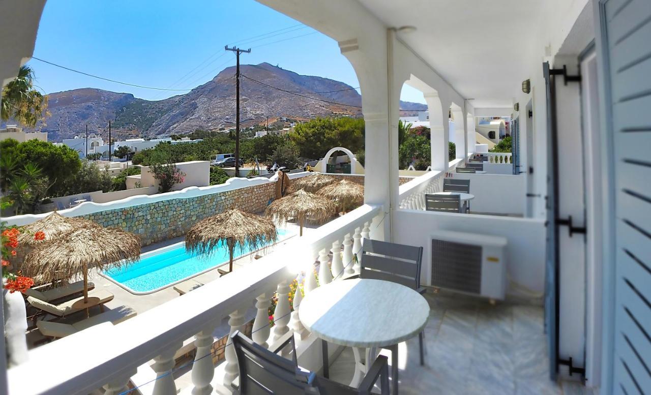 Avraki 3*