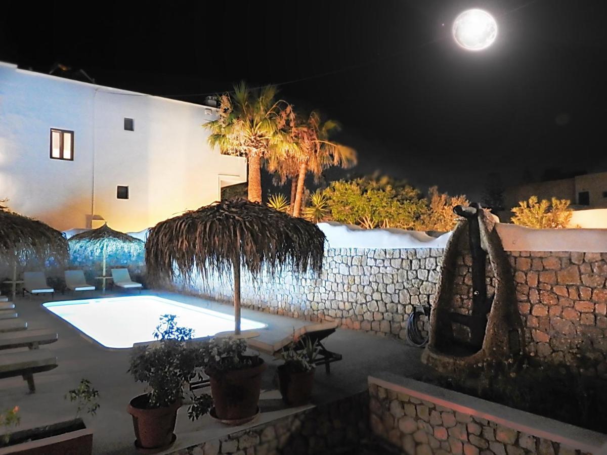 Hotel Avraki